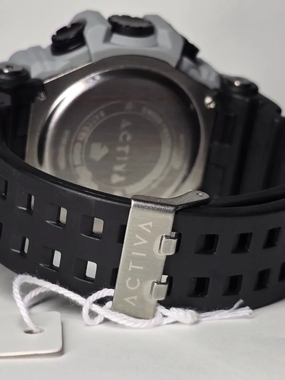 Activa man 30m handed
